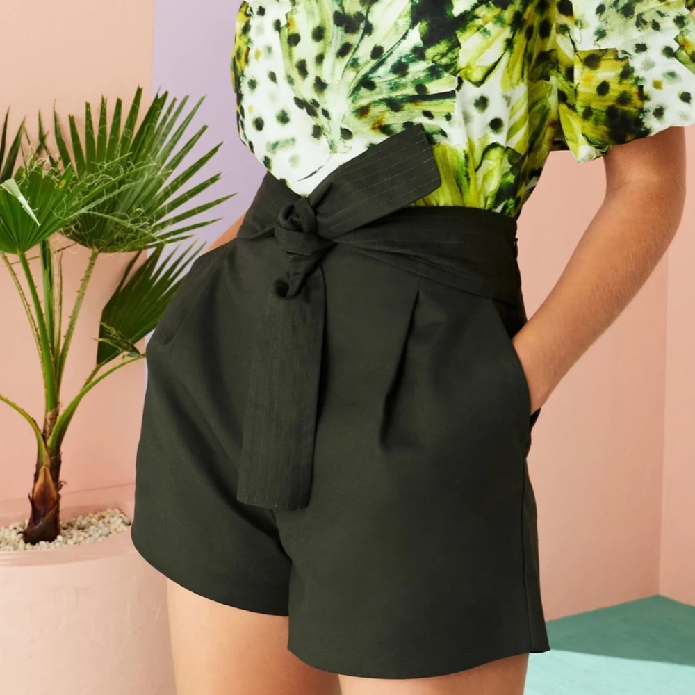 Marie Oliver Pixie Short - Army Green